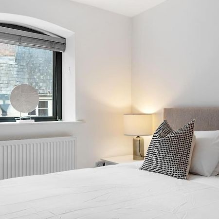 1A The Courtyard, Exeter Apartment ภายนอก รูปภาพ