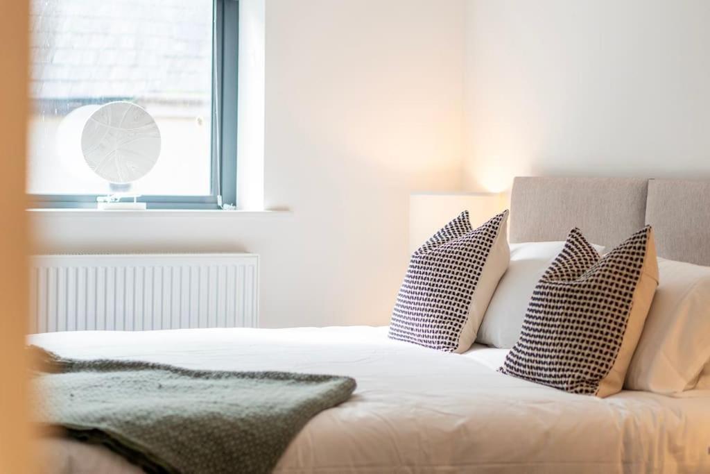 1A The Courtyard, Exeter Apartment ภายนอก รูปภาพ