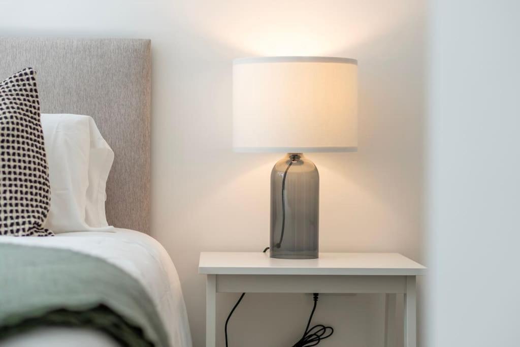 1A The Courtyard, Exeter Apartment ภายนอก รูปภาพ