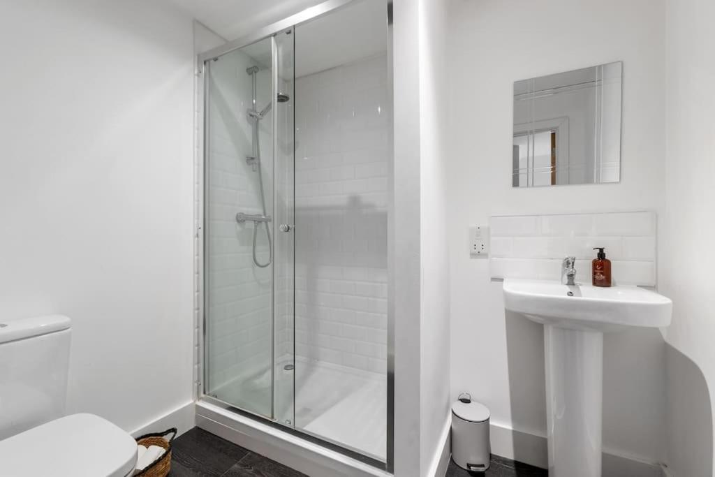 1A The Courtyard, Exeter Apartment ภายนอก รูปภาพ