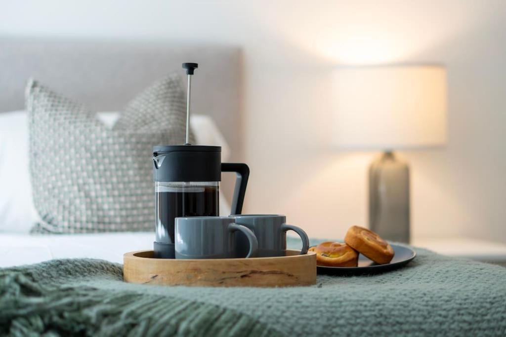 1A The Courtyard, Exeter Apartment ภายนอก รูปภาพ