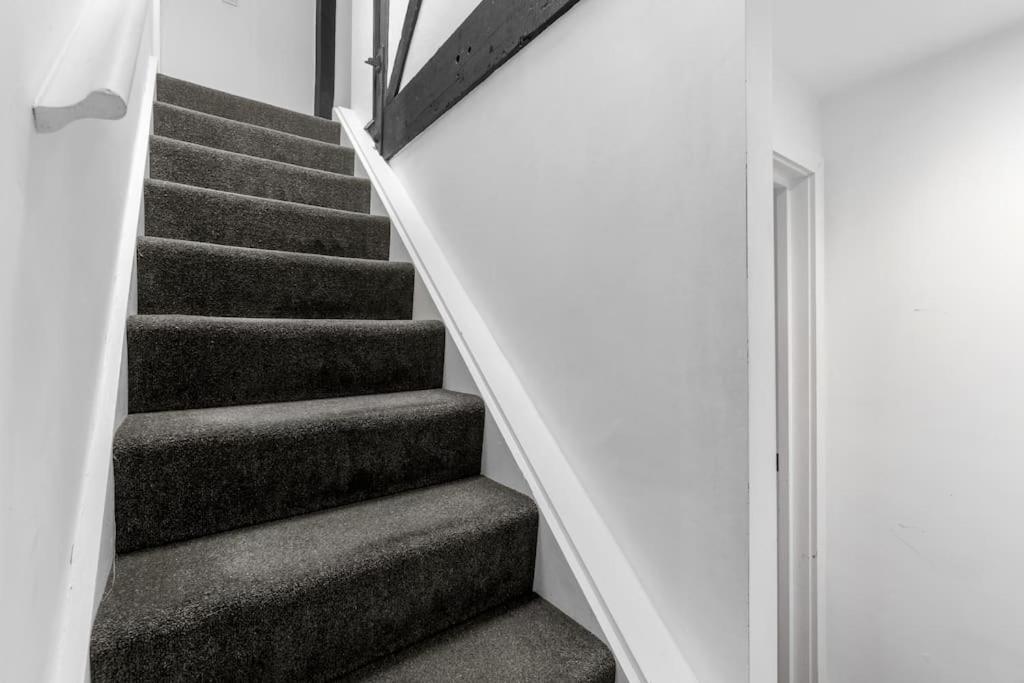 1A The Courtyard, Exeter Apartment ภายนอก รูปภาพ