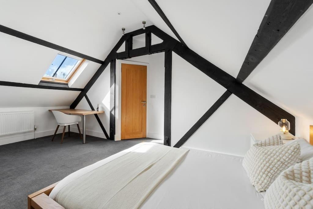 1A The Courtyard, Exeter Apartment ภายนอก รูปภาพ